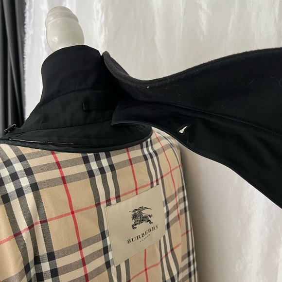 Burberry Black Long Trench Coat Man’s EU 42R - Picture 12 of 17